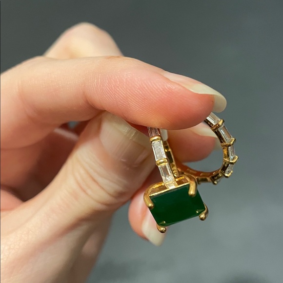 Elegant Green and Gold Ring size 7 emerald baguette 2 rings set - Picture 6 of 13